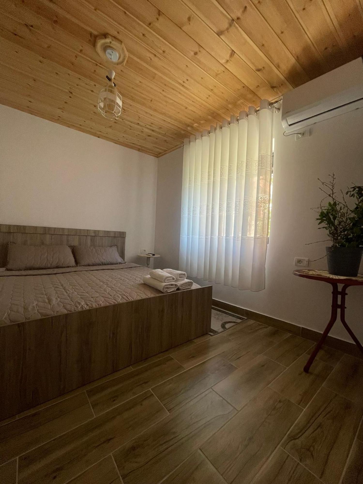 Guesthouse Kroi City Center Berat Exterior photo